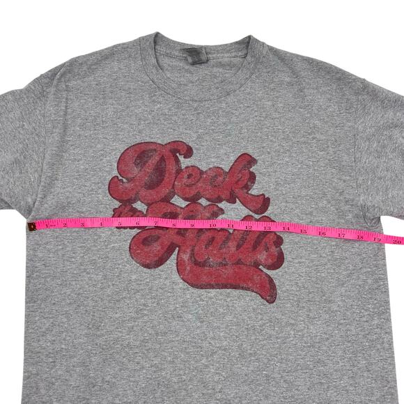 Gildan Mens Gray Deck The Halls Christmas Holiday Short Sleeve T-Shirt Sz M - Picture 8 of 10